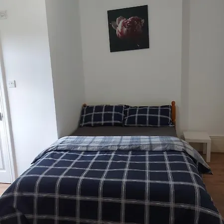 W13 X Weekly Monthly Discount Hotel